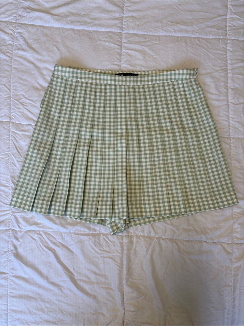 ZARA Light Green and White Gingham Pleated Mini Skort